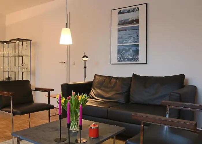 Premium Apartment Universities/Arts District